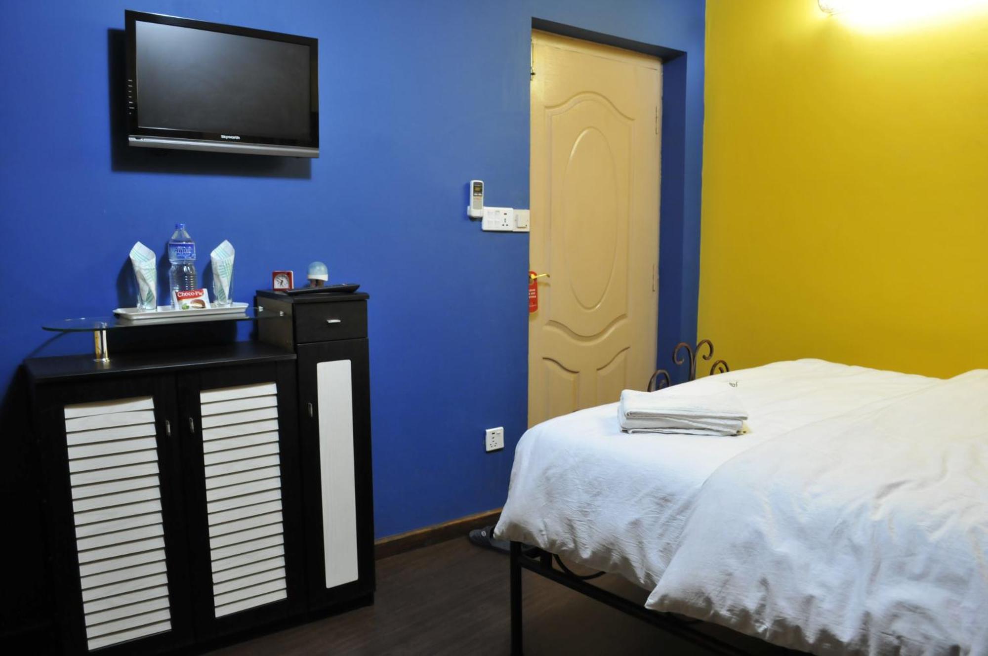Cosy Hotel Bhatgoan Exterior photo