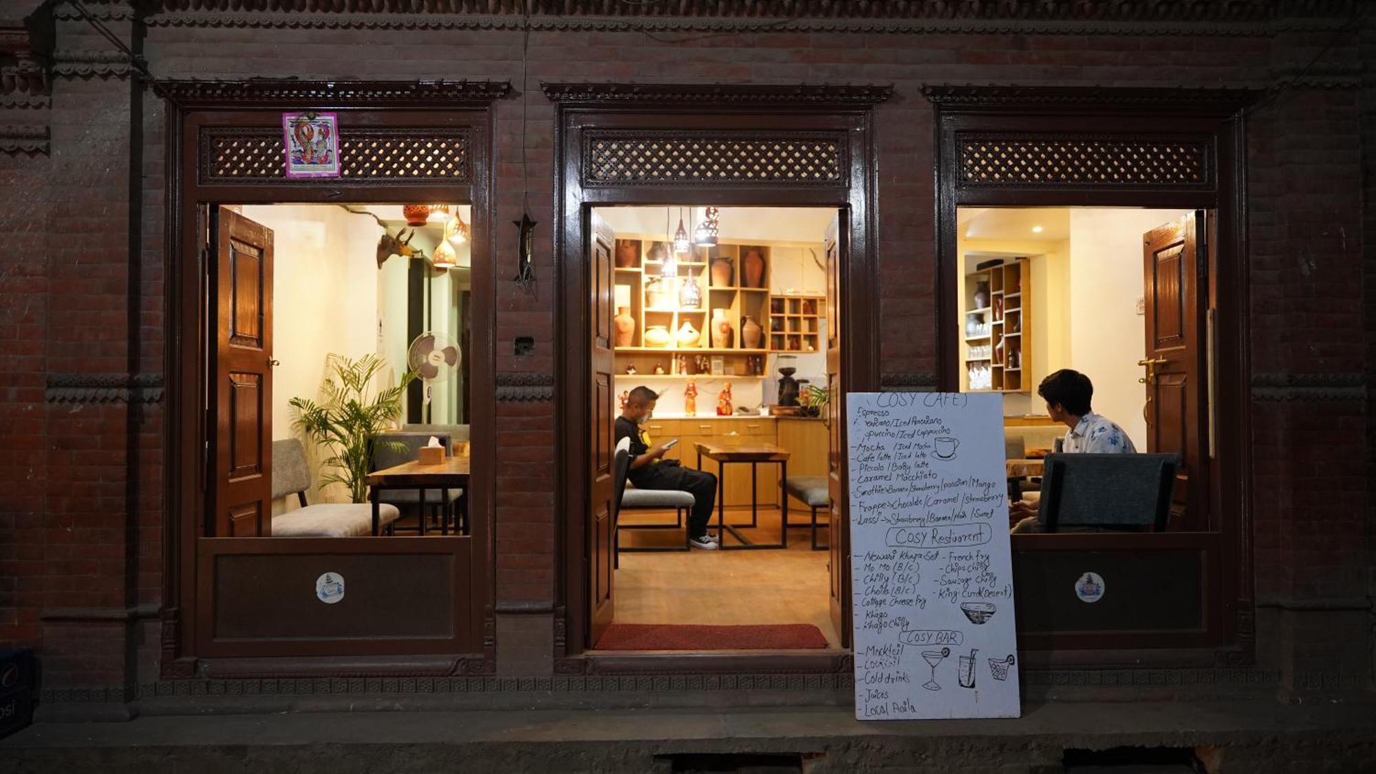 Cosy Hotel Bhatgoan Exterior photo