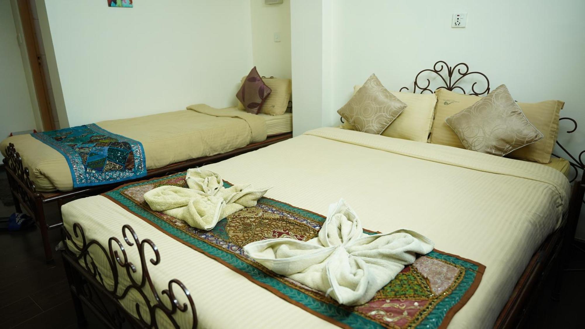 Cosy Hotel Bhatgoan Exterior photo