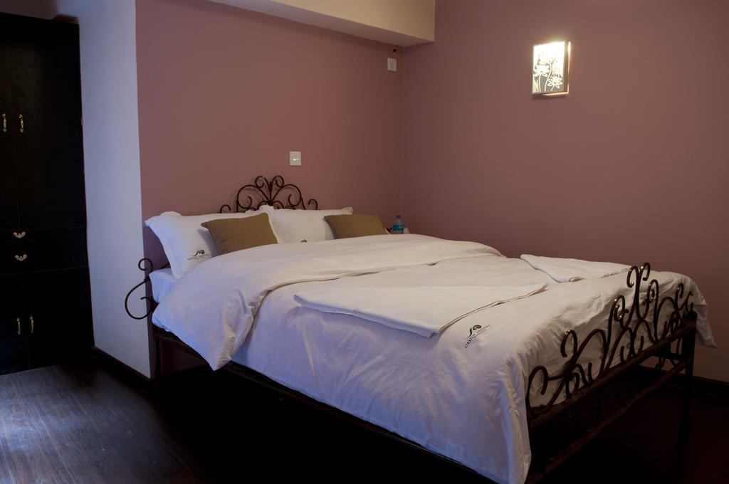 Cosy Hotel Bhatgoan Exterior photo