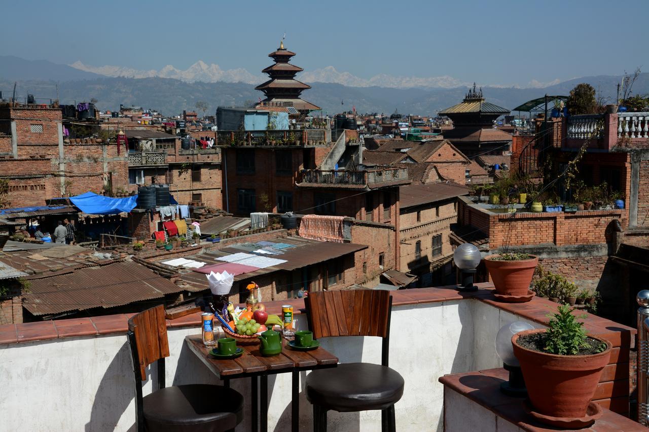 Cosy Hotel Bhatgoan Exterior photo