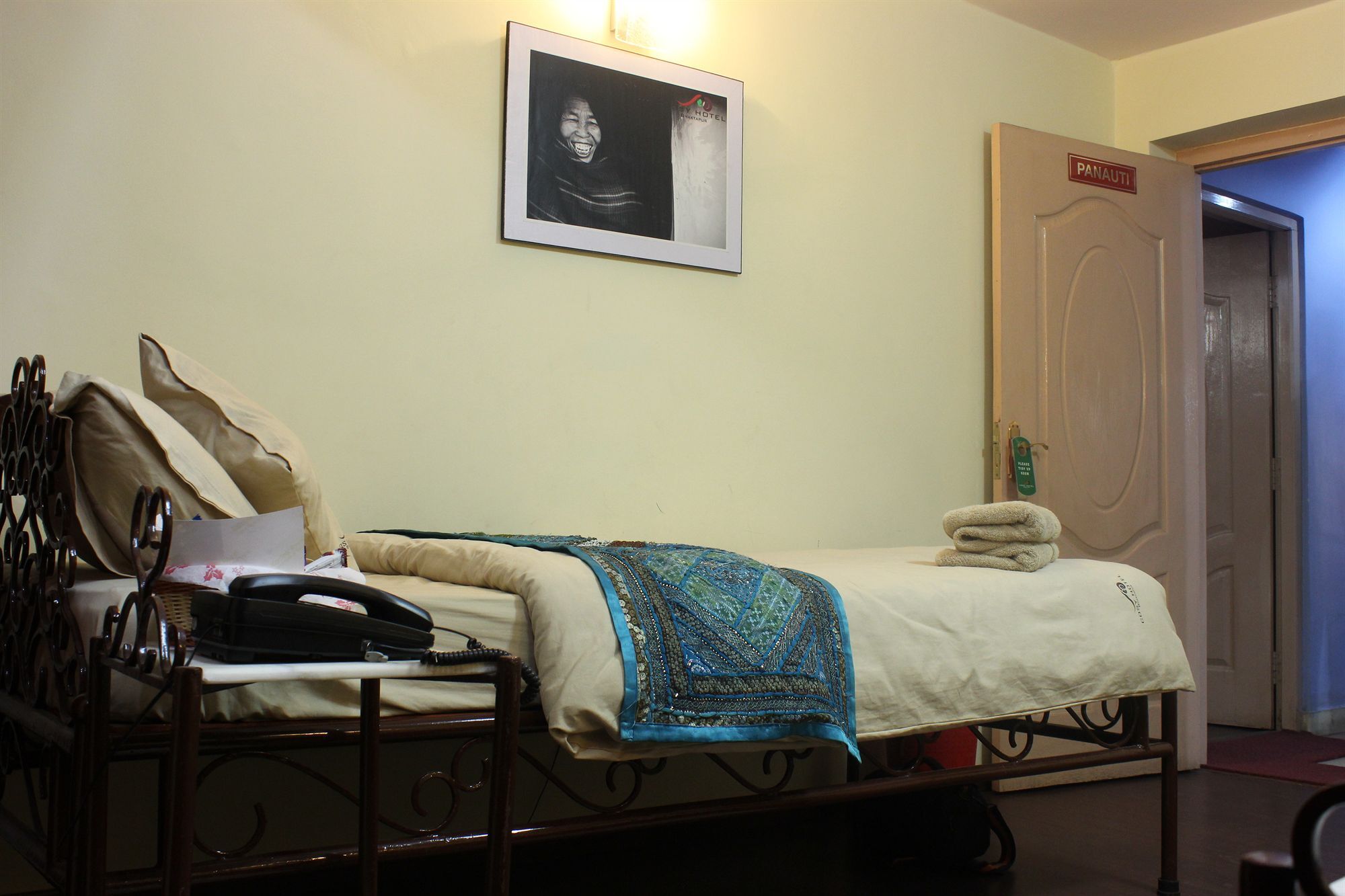 Cosy Hotel Bhatgoan Exterior photo